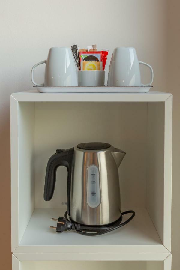 Alface Room Lisbon Luaran gambar