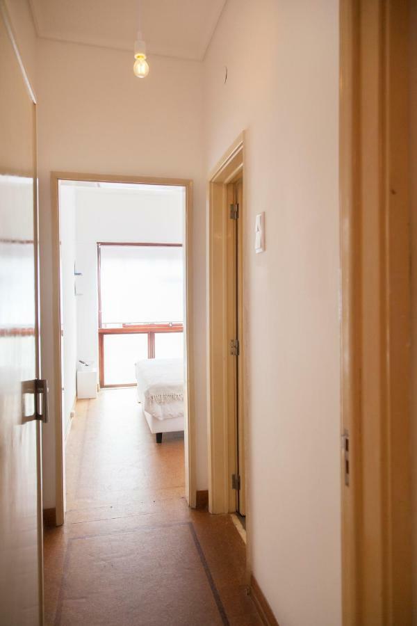 Alface Room Lisbon Luaran gambar